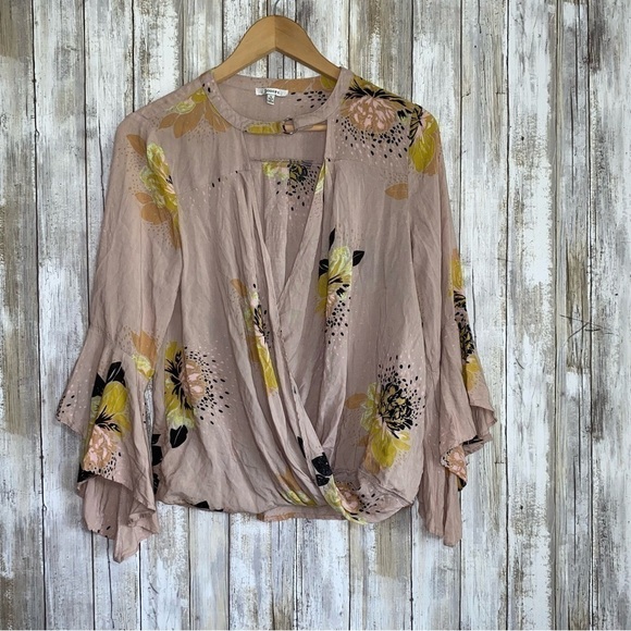 JODIFL Tops - Jodifl Open Drop Waist Mauve Floral Blouse